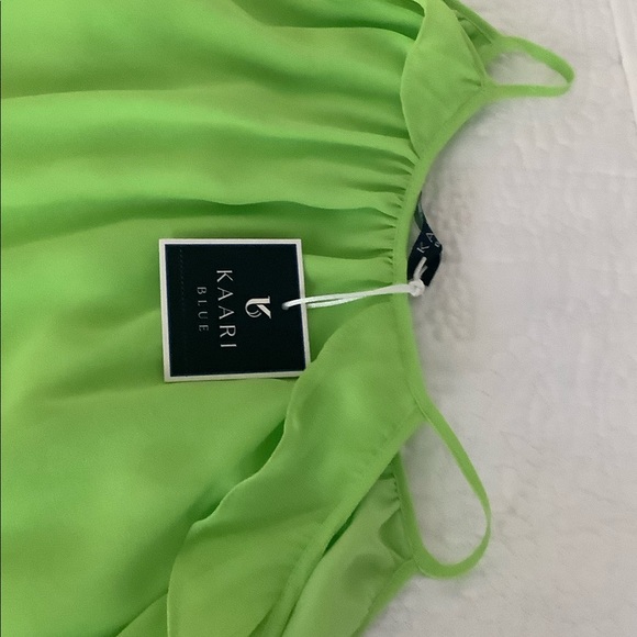 Lime green top NWT Size small - Picture 3 of 5